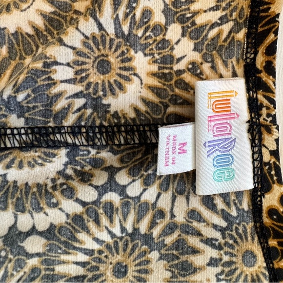 LulaRoe kimono nwt - Picture 5 of 7